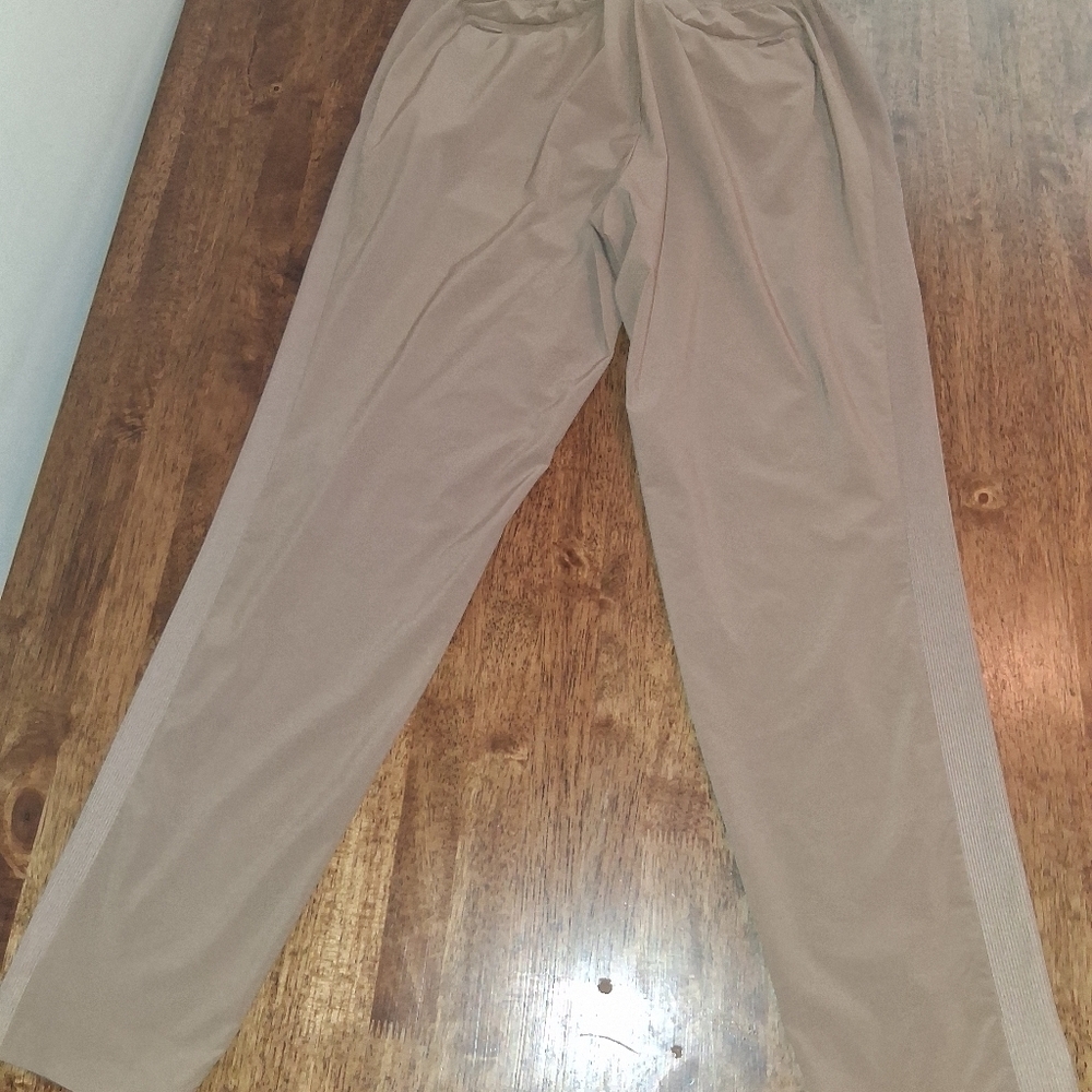 Athleta women’s “Brooklyn Ankle Pant”, color Tan size 4 - Picture 9 of 10